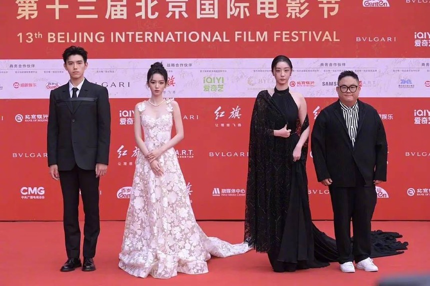 Trần Phi Vũ và Châu Dã né tránh tương tác dù đang quảng bá phim - Ảnh 2.