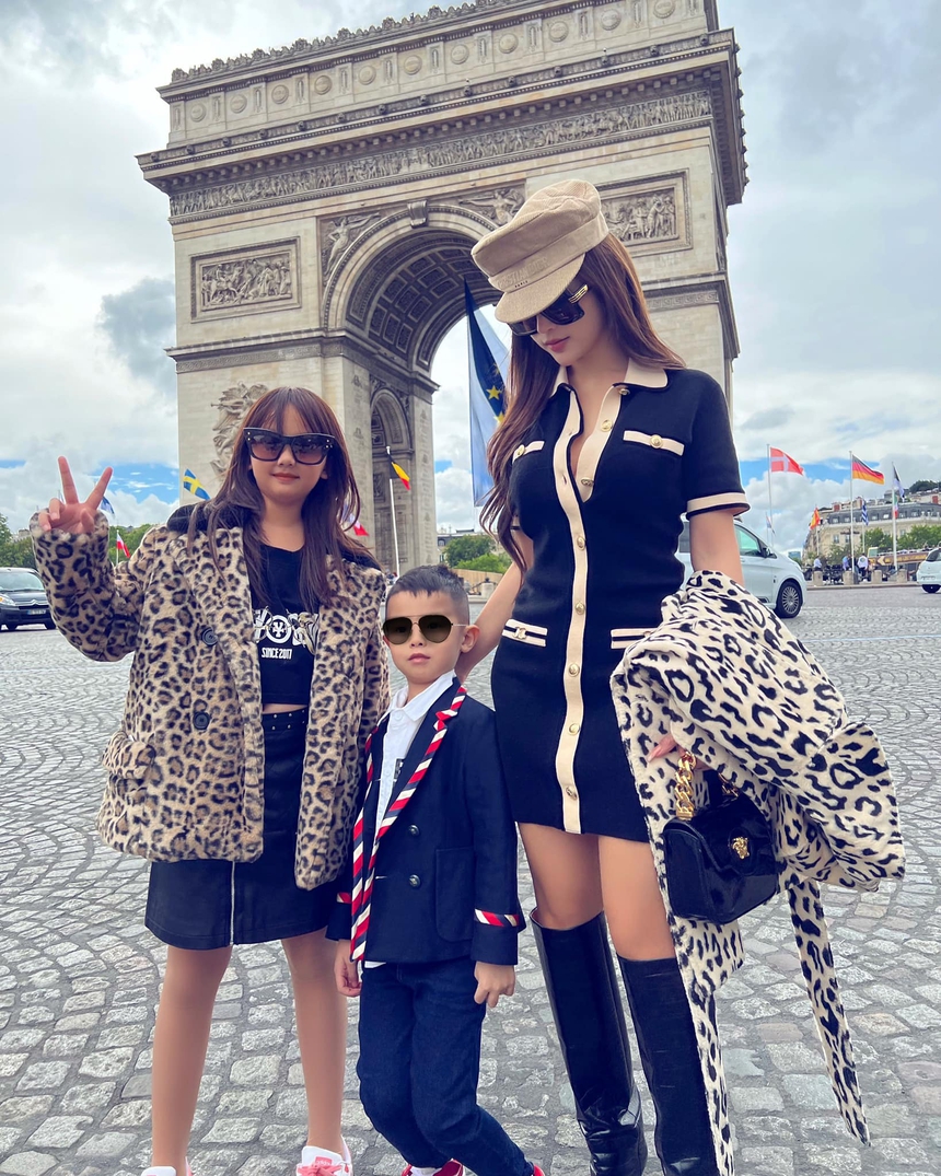 Lấy đại gia BĐS vừa đẹp trai lại giàu có, hot girl được tặng biệt phủ 80 tỷ nhưng không hề thua kém chồng nhờ 1 bí quyết - Ảnh 5. Lấy đại gia BĐS vừa đẹp trai lại giàu có, hot girl được tặng biệt phủ 80 tỷ nhưng không hề thua kém chồng nhờ 1 bí quyết - Ảnh 5.