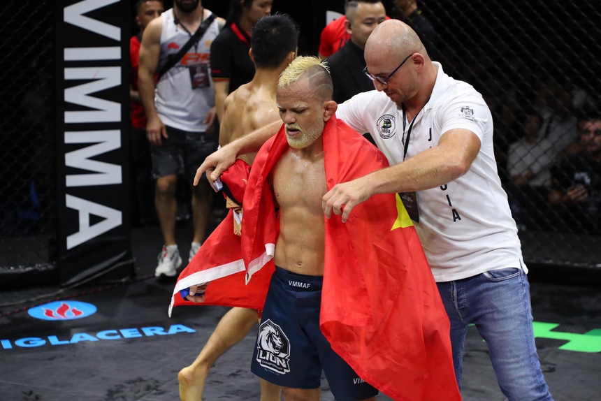 Liên đoàn MMA Việt Nam tiết lộ sự thật phũ phàng, ra phán quyết về kết quả trận đấu gây tranh cãi của cao thủ Brazil - Ảnh 4.