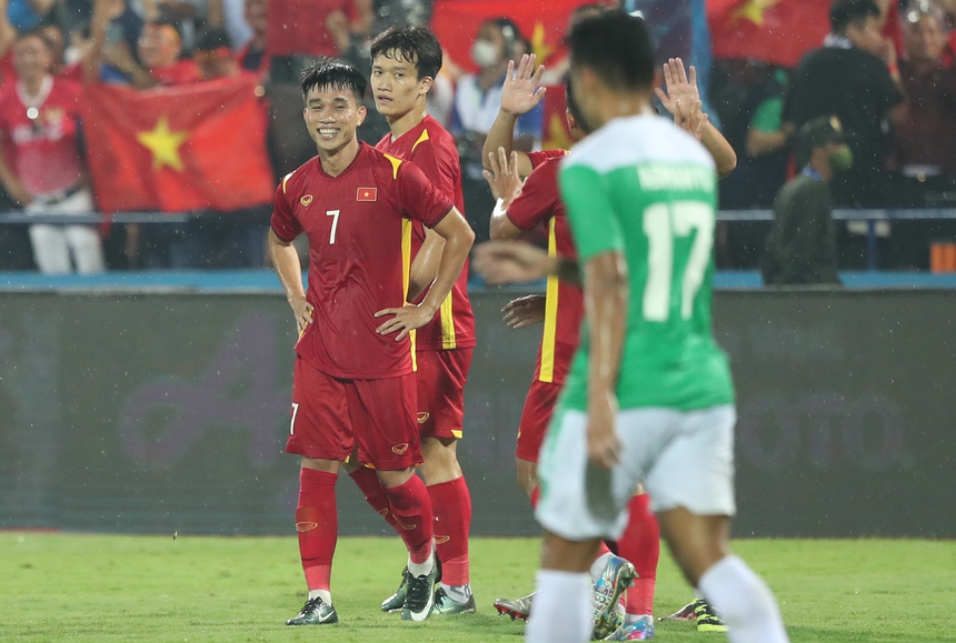 Đội tuyển U22 Việt Nam tại SEA Games 32: HLV Troussier cần cựu binh lên tiếng - Ảnh 1.