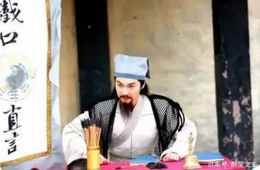 Càn Long tình cờ ngồi xem bói, thầy tướng số chỉ nói 16 chữ: Hoàng đế nổi tiếng lập tức thoái vị, lời tiên đoán ứng nghiệm sau 3 năm - Ảnh 2.