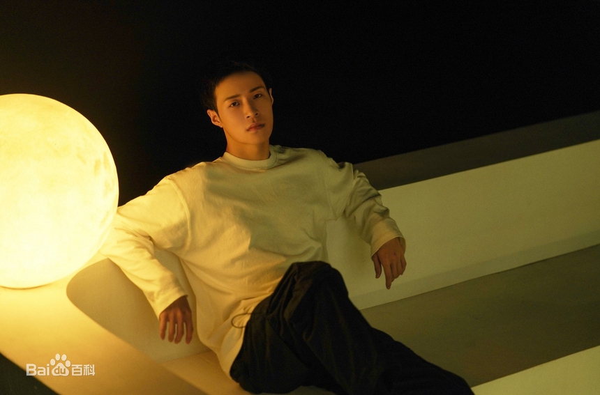 Cái tên bị 'phong ấn nhan sắc' đáng tiếc nhất Trường nguyệt tẫn minh: Ngoài đời đẹp gấp bội, có 'duyên nợ' bất ngờ với La Vân Hi - Ảnh 9.