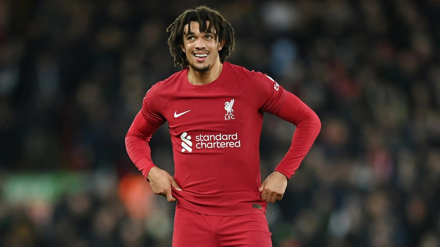 Alexander-Arnold 2.0: Một tiền vệ bậc thầy nhưng vẫn còn nỗi lo phòng ngự - Ảnh 1.