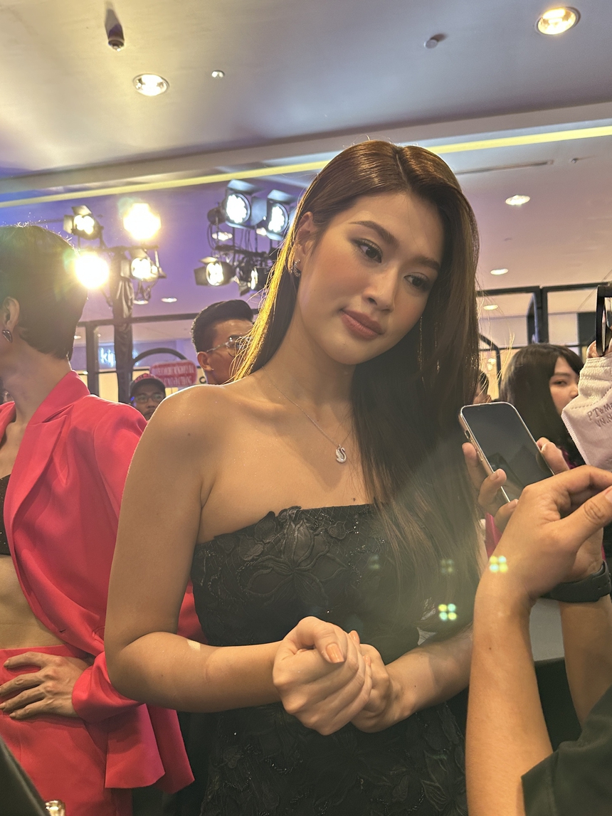 Dàn sao Việt 'đại chiến' nhan sắc qua cam thường: Ngọc Châu lộ hình ảnh kém sắc, 1 diễn viên khoe visual nổi bần bật - Ảnh 2. Dàn sao Việt 'đại chiến' nhan sắc qua cam thường: Ngọc Châu lộ hình ảnh kém sắc, 1 diễn viên khoe visual nổi bần bật - Ảnh 2.