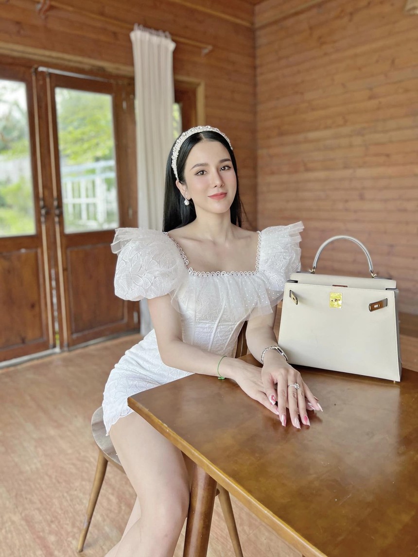 Diệp Lâm Anh sau đổ vỡ: Từng ở nhà thuê, bật khóc nức nở trong phiên toà và tuyệt vọng vì một việc - Ảnh 2. Diệp Lâm Anh sau đổ vỡ: Từng ở nhà thuê, bật khóc nức nở trong phiên toà và tuyệt vọng vì một việc - Ảnh 2.