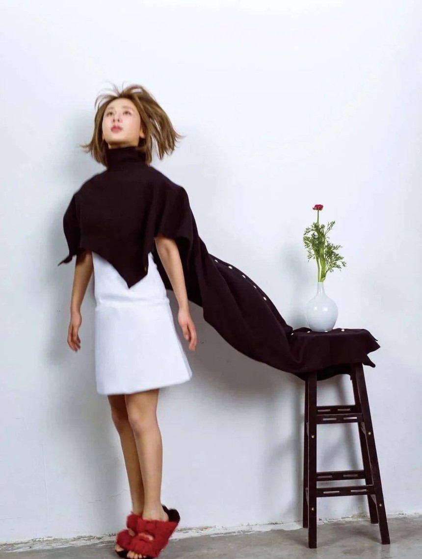 Vì sao Dương Tử bị gọi là 'kẻ hủy diệt thời trang', nhìn loạt ảnh họa báo trong quá khứ sẽ hiểu  - Ảnh 4.