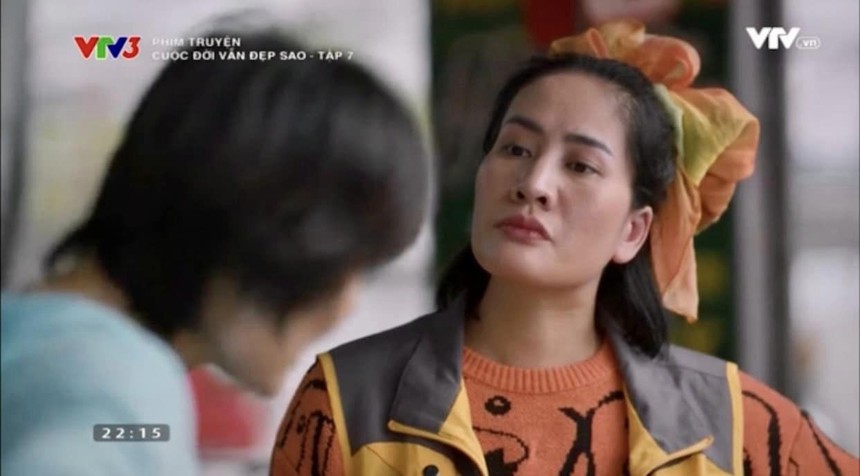 Gu thời trang ‘khó mê’ của Bình trong 'Cuộc đời vẫn đẹp sao' - Ảnh 2.