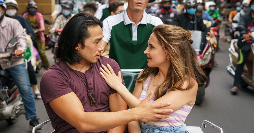 Phim lãng mạn Hollywood quay tại Việt Nam có gì mà thống trị bảng xếp hạng Netflix - Ảnh 3. Phim lãng mạn Hollywood quay tại Việt Nam có gì mà thống trị bảng xếp hạng Netflix - Ảnh 3.