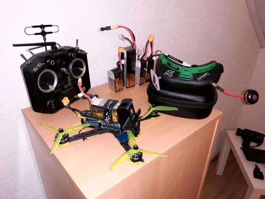 "Cơn ác mộng" của tăng thiết giáp đang đến từ chiếc Drone có giá tối đa là 7 triệu đồng? - Ảnh 1.