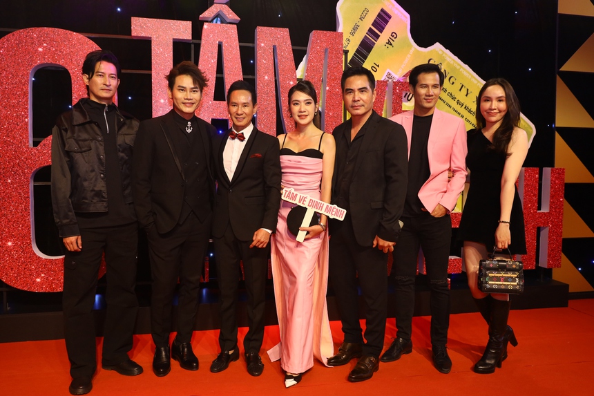 Lý Hải chính thức lên tiếng về ồn ào Trấn Thành và Lật mặt 6: Tôi ngủ chưa được 3 tiếng, chưa kịp ăn gì nên cũng chưa biết chuyện gì hết! - Ảnh 11. Lý Hải chính thức lên tiếng về ồn ào Trấn Thành và Lật mặt 6: Tôi ngủ chưa được 3 tiếng, chưa kịp ăn gì nên cũng chưa biết chuyện gì hết! - Ảnh 11.