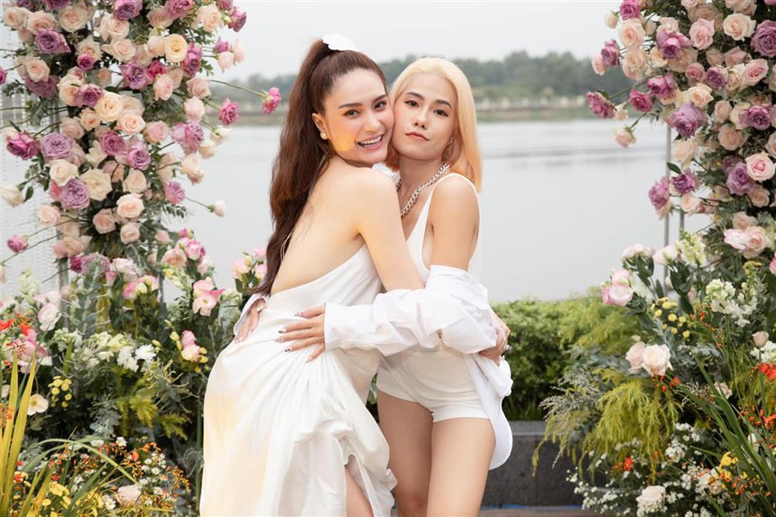 Em gái Đoàn Di Băng lần đầu tiết lộ về chiếc G63 được chị gái tặng để an ủi chuyện hiếm muộn: Chị Băng mua xe cho, nhưng chồng mình đã hoàn trả toàn bộ số tiền đó - Ảnh 1.