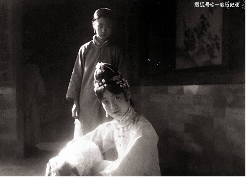 Ảnh hiếm chân dung hoàng hậu nhà Thanh: Nhan sắc như minh tinh màn ảnh nhưng bị chồng ghẻ lạnh - Ảnh 12.