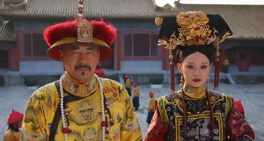 Những cặp 'trâu già gặm cỏ non' thành công hiếm hoi của phim Trung: Cái tên cuối cưới luôn nhau dù hơn kém 17 tuổi - Ảnh 4.