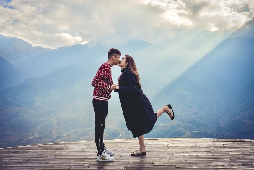 Phan Văn Đức 'bóc phốt' khi vợ mặc đẹp xúng xính đi chơi - Ảnh 5.