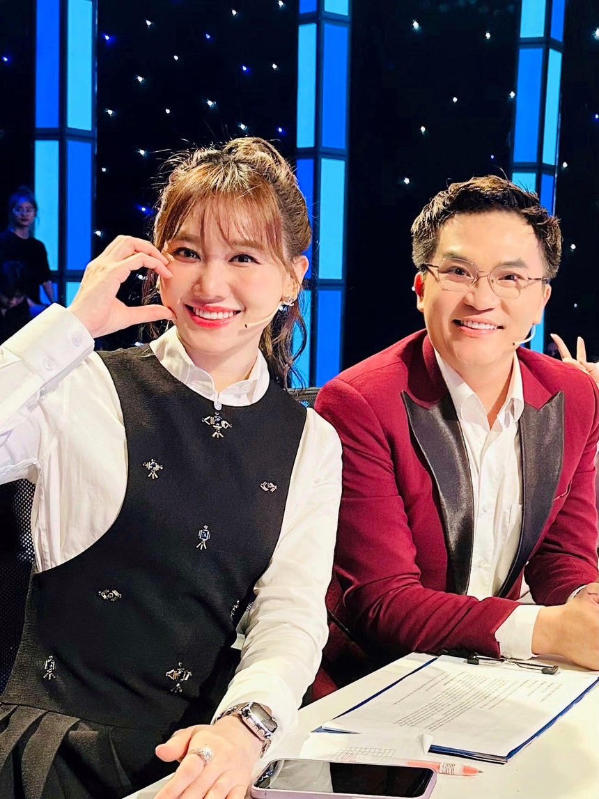 MC Đại Nghĩa hiện tại: Ở biệt thự sân vườn, từng ước nguyện đi tu và mối quan hệ gây tò mò với Võ Tấn Phát  - Ảnh 2.