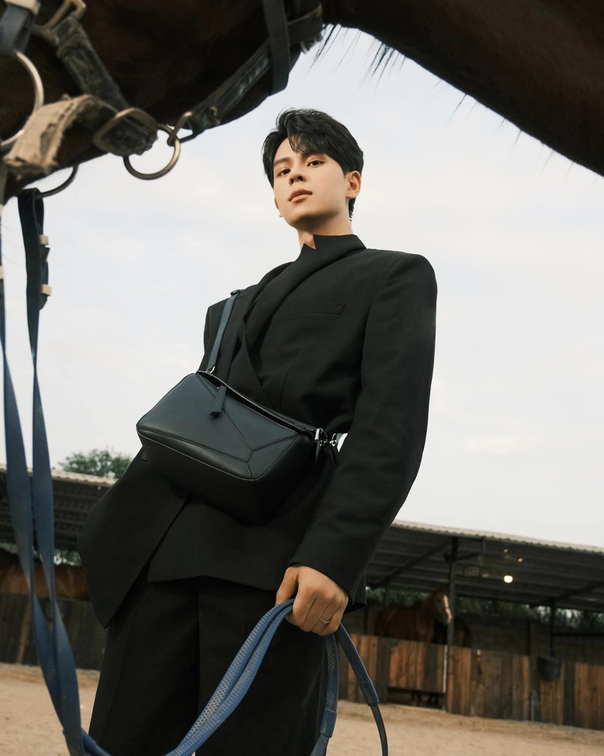 Thái Vũ - 'con trai' Hồng Diễm hội ngộ Vân Vân 'ba chấm', tái xuất phim mới - Ảnh 7. Thái Vũ - 'con trai' Hồng Diễm hội ngộ Vân Vân 'ba chấm', tái xuất phim mới - Ảnh 7.