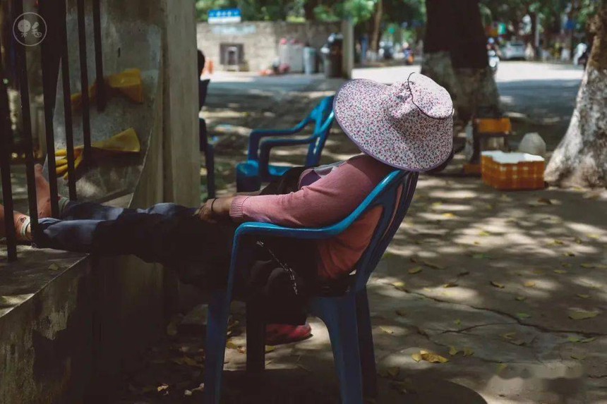 Nơi được mệnh danh "lười" nhất thế giới: Ngủ trưa 3 tiếng, từ chối làm thêm giờ nhưng đứng đầu về tuổi thọ - Ảnh 3.