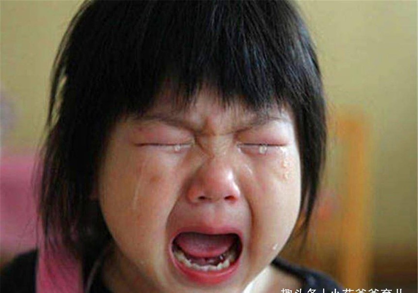 “Mẹ ơi, xin hãy yêu con thêm lần nữa": Lời cầu xin nghẹn đắng của đứa trẻ khi đứng trước người mẹ định quyên sinh và bi kịch của người làm cha mẹ ít ai nghĩ đến - Ảnh 3.