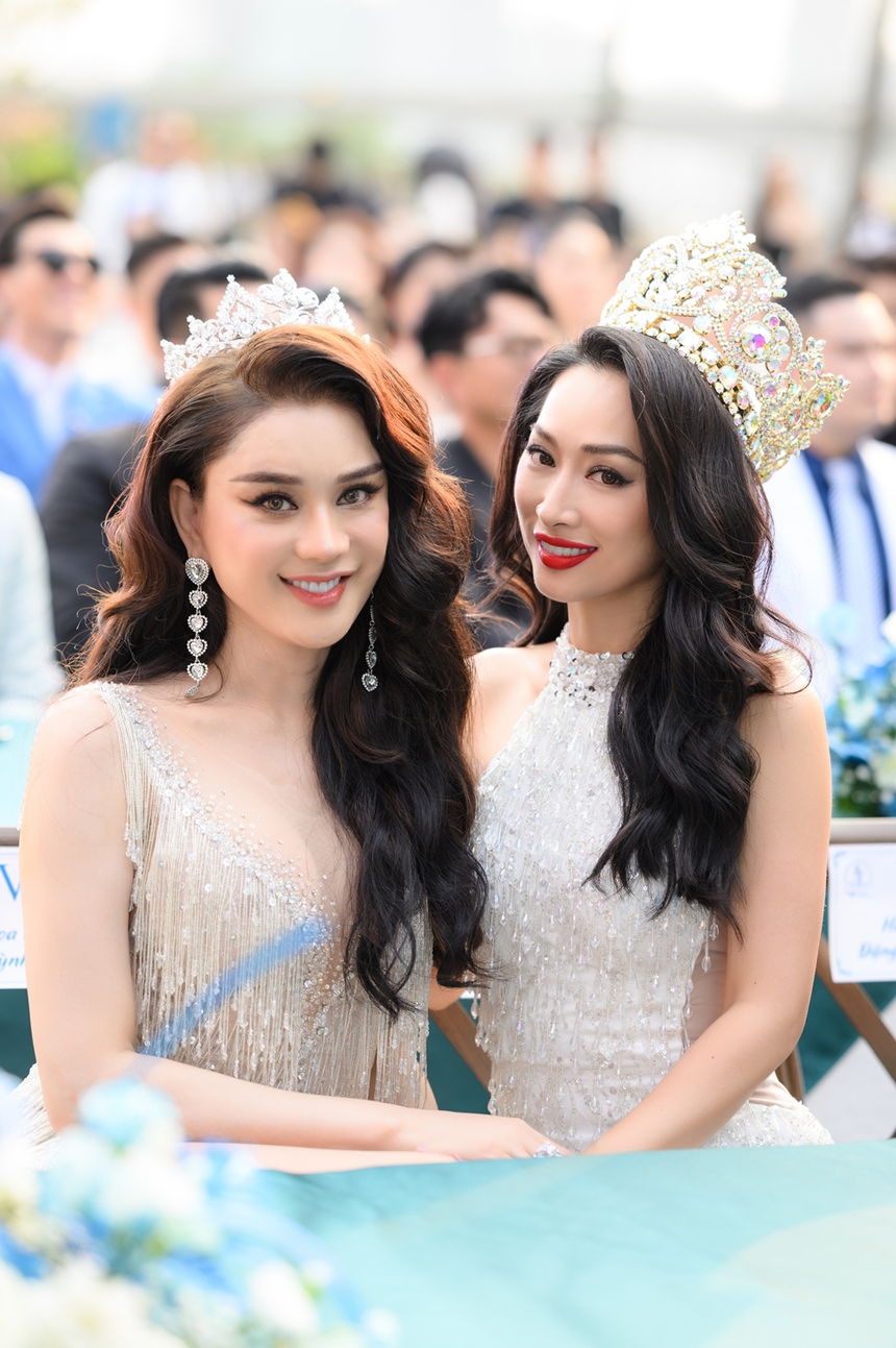 Người mẫu Quỳnh Thy bất ngờ tái xuất gợi cảm, lần đầu về nước sau dịch Covid-19 - Ảnh 6.