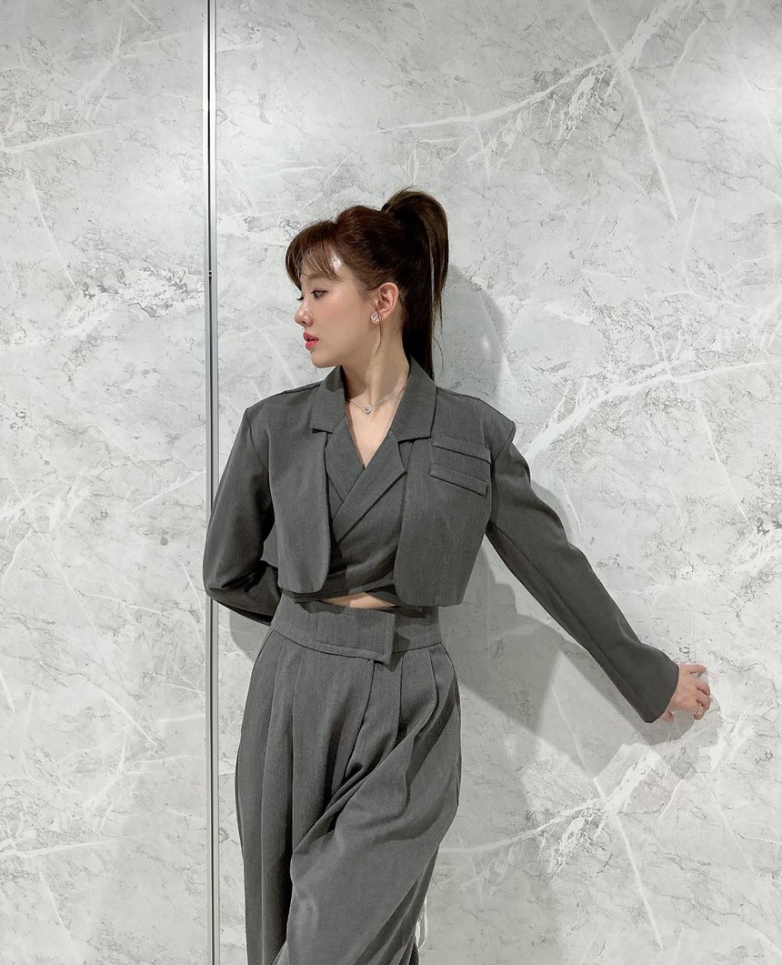 Trấn Thành vướng ồn ào, Hari Won có động thái được khen - Ảnh 3.