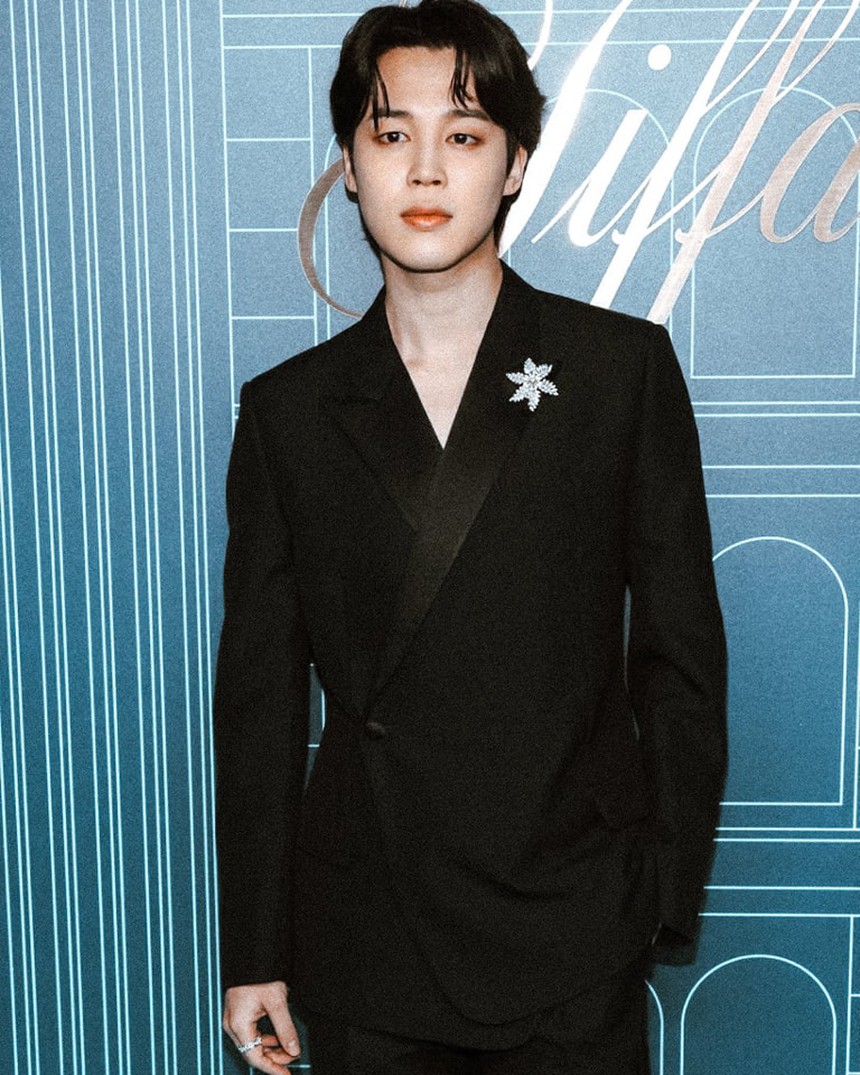 Jimin BTS sang trọng và lịch lãm tại sự kiện của Tiffany & Co ở Mỹ - Ảnh 1.