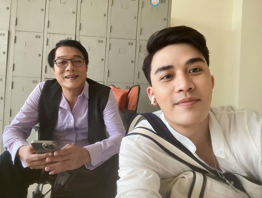 Ekip phim 'Bà ngoại lắm chiêu' chia sẻ những hình ảnh hậu trường hiếm hoi - Ảnh 9.