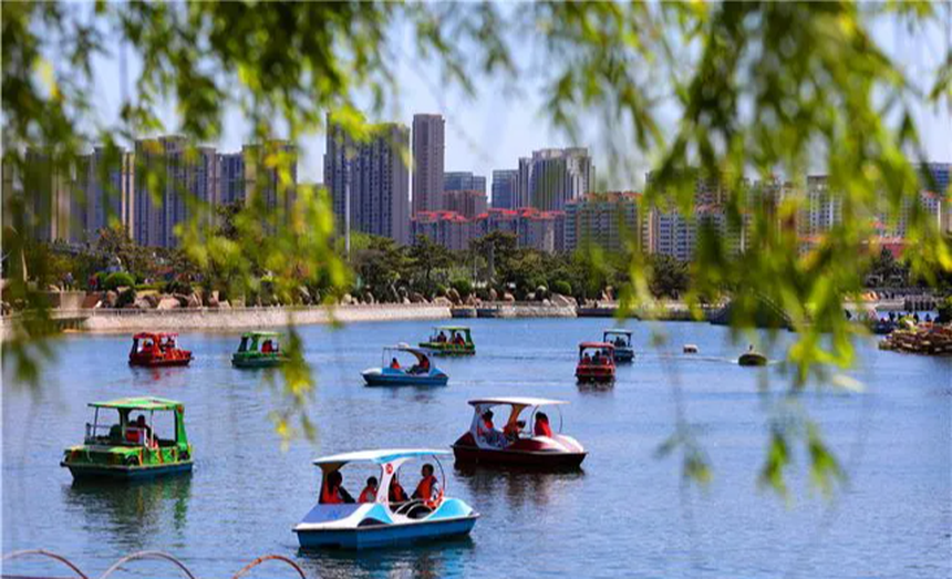 Du lịch mùa lễ 'chưa đi đã mệt mỏi' ở Trung Quốc: Khách khốn đốn vì bị hủy phòng vô cớ, homestay chấp nhận bồi thường nhưng vẫn hưởng lợi nhờ một mánh khóe - Ảnh 2.