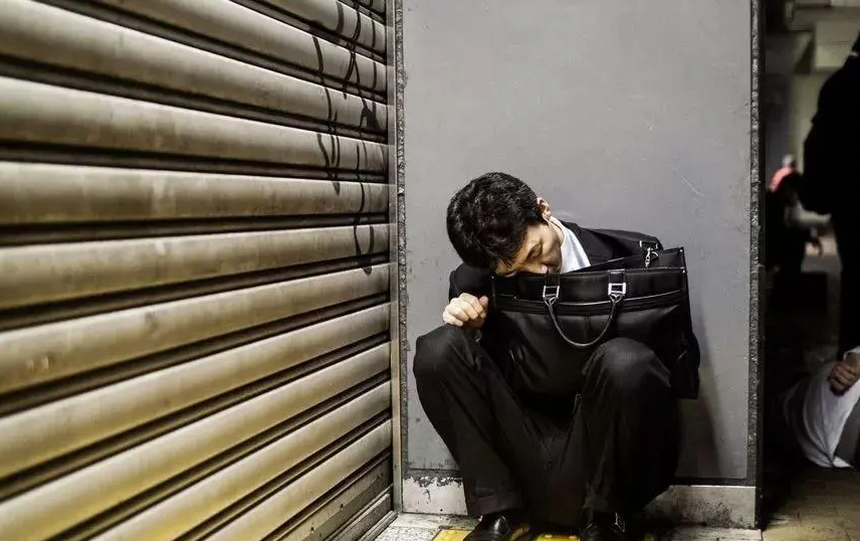 Thất nghiệp, xui xẻo, hôn nhân đổ vỡ sẽ "ghé thăm" 4 kiểu gia đình này: Không sớm thay đổi thì cuộc đời bế tắc, con cái liên luỵ, cha mẹ khổ đau - Ảnh 2.