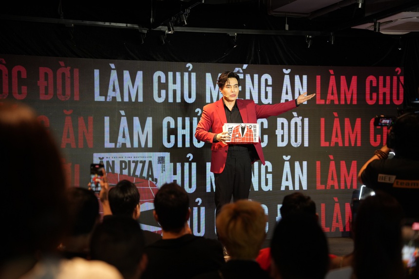 Lê Dương Bảo Lâm ra "sách để ăn" với triết lý gây bão cộng đồng mạng, tin được không? - Ảnh 2.