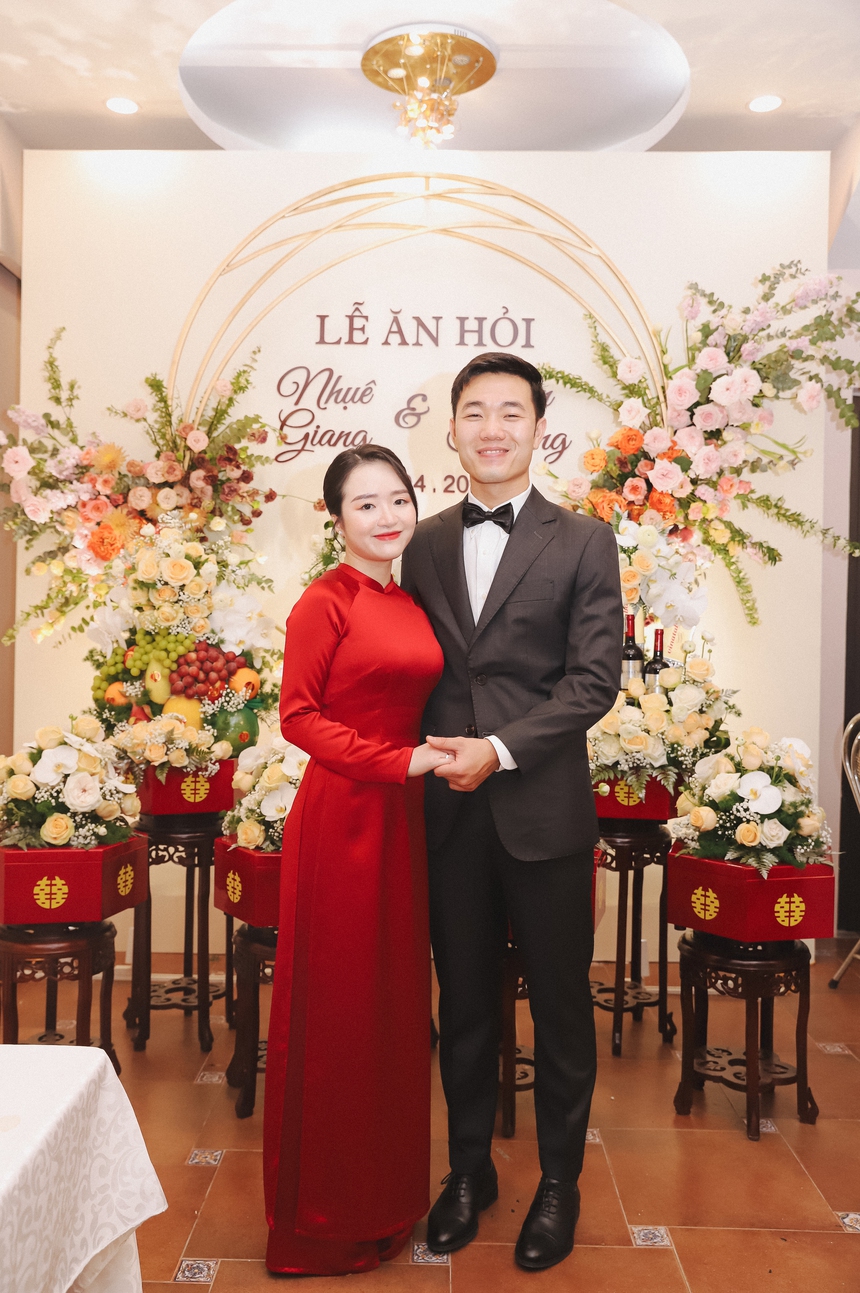 Tuổi 28 của Lương Xuân Trường: Hết thời đỉnh cao bóng đá nhưng vẫn là 'chủ tịch', vợ làm giám đốc - Ảnh 3. Tuổi 28 của Lương Xuân Trường: Hết thời đỉnh cao bóng đá nhưng vẫn là 'chủ tịch', vợ làm giám đốc - Ảnh 3.