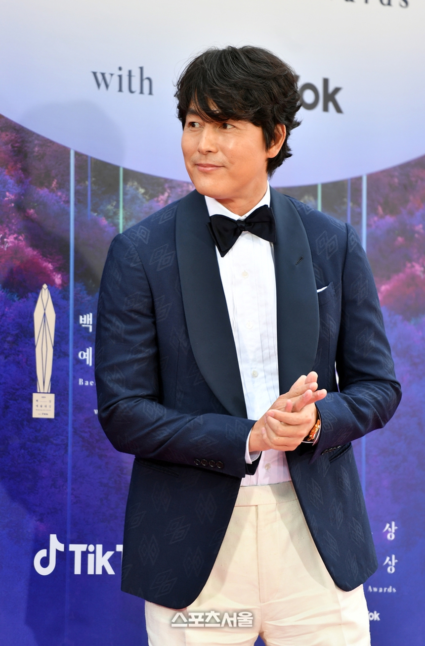 Siêu thảm đỏ Baeksang 2023: Song Hye Kyo tái xuất tựa nữ thần, "ác nữ" Lim Ji Yeon đọ sắc cực gắt với Suzy - IU - Ảnh 20. Siêu thảm đỏ Baeksang 2023: Song Hye Kyo tái xuất tựa nữ thần, "ác nữ" Lim Ji Yeon đọ sắc cực gắt với Suzy - IU - Ảnh 20.