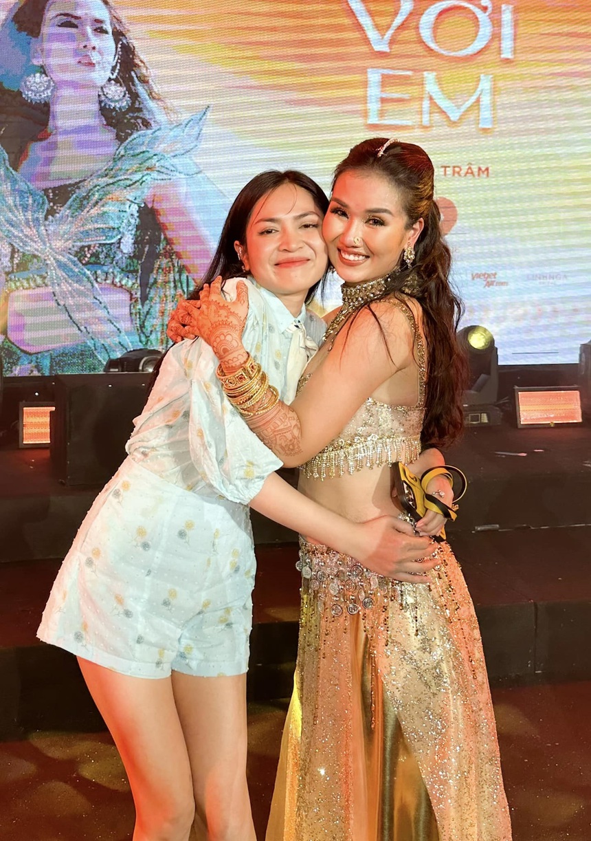 Ca sĩ Duyên Quỳnh lên tiếng về ồn ào khi cover ca khúc của Võ Hạ Trâm - Ảnh 2. Ca sĩ Duyên Quỳnh lên tiếng về ồn ào khi cover ca khúc của Võ Hạ Trâm - Ảnh 2.