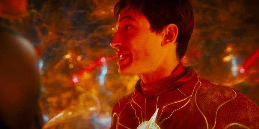Soi trailer mới của The Flash: Đa vũ trụ sắp sụp đổ, dọn đường cho DCU mới của James Gunn? - Ảnh 15.