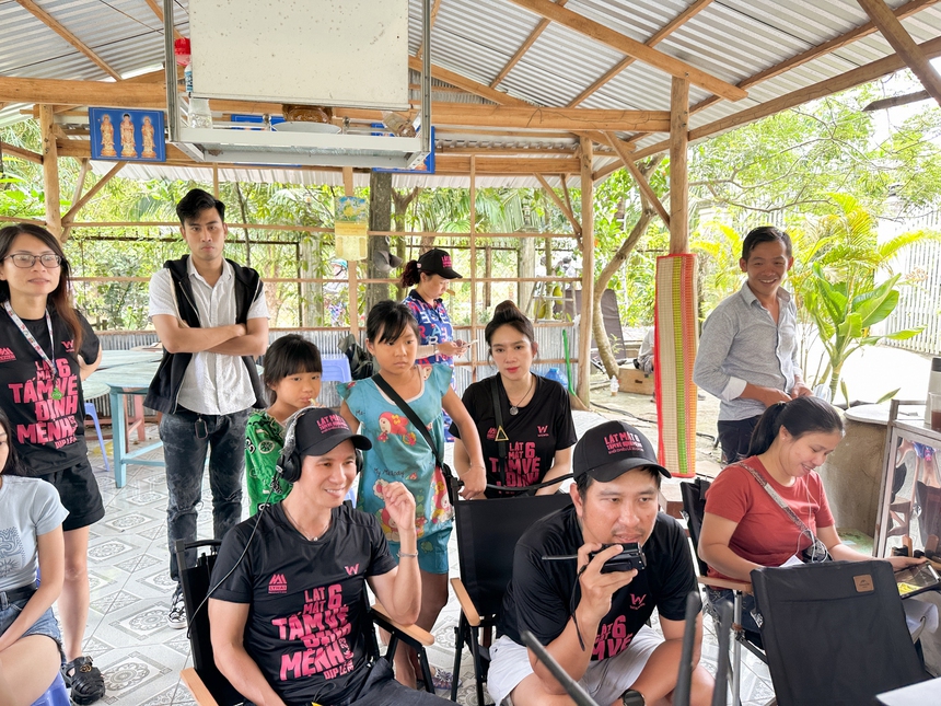 Lý Hải: "Đọc comment mọi người chúc phim đạt doanh thu 400, 500 tỷ mà tôi xanh mặt" - Ảnh 2.