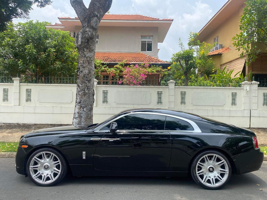 Cường Đô La rao bán Rolls-Royce Wraith độc tại Việt Nam: Sở hữu bộ mâm cả trăm triệu, người bán thổ lộ tình trạng xe 'xuất sắc' - Ảnh 4.