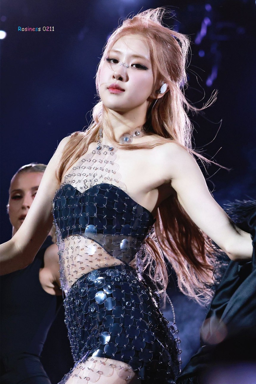 Rosé (BLACKPINK) - 'Bông hồng nước Úc' ngày càng tỏa sáng: Từ thành viên mờ nhạt đến 'cô gái tóc vàng' được fan quốc tế yêu thích - Ảnh 23.