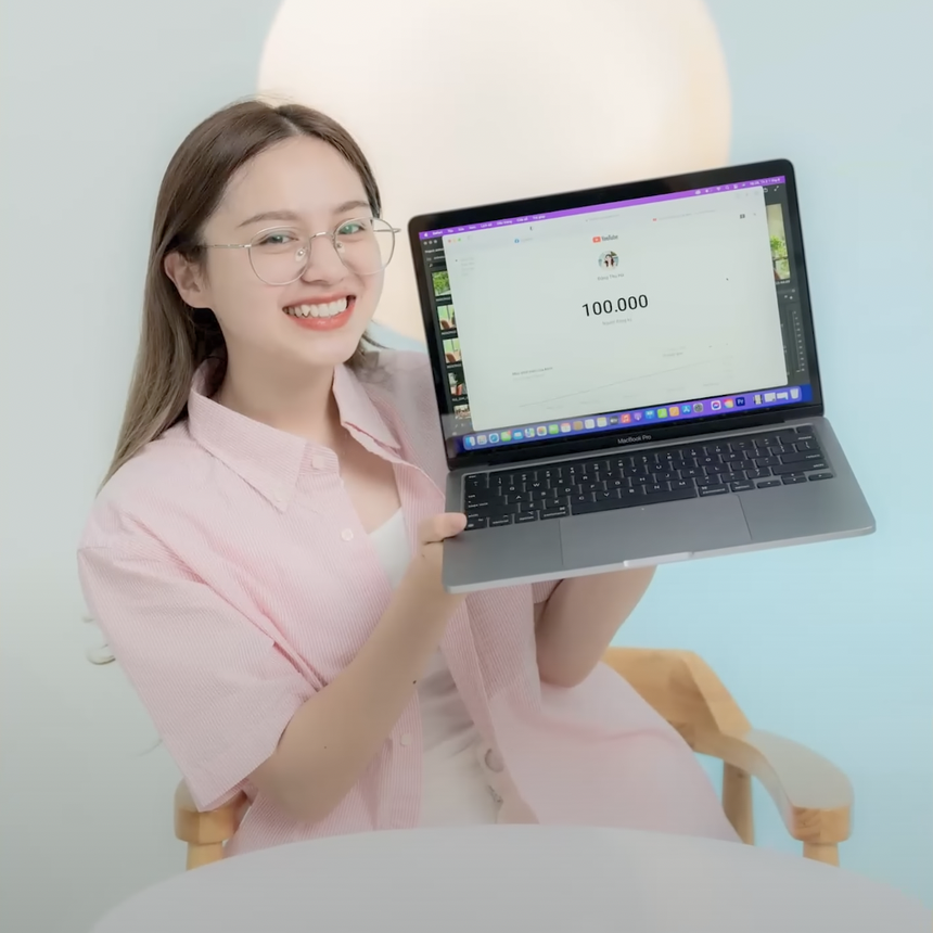 Profile xịn xò của Đặng Thu Hà - idol giới trẻ dính tin đồn hẹn hò streamer Nhism: BTV VTV, cử nhân bằng giỏi NEU, sở hữu 2,4 triệu followers - Ảnh 8.