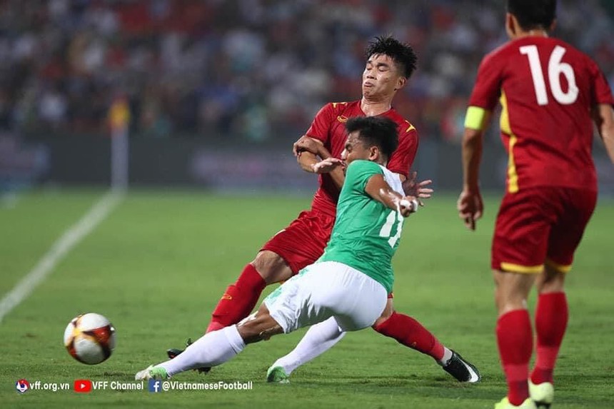 Bóng đá SEA Games ngày 29/4: U22 Việt Nam không được tập trên sân thi đấu - Ảnh 4. Bóng đá SEA Games ngày 29/4: U22 Việt Nam không được tập trên sân thi đấu - Ảnh 4.