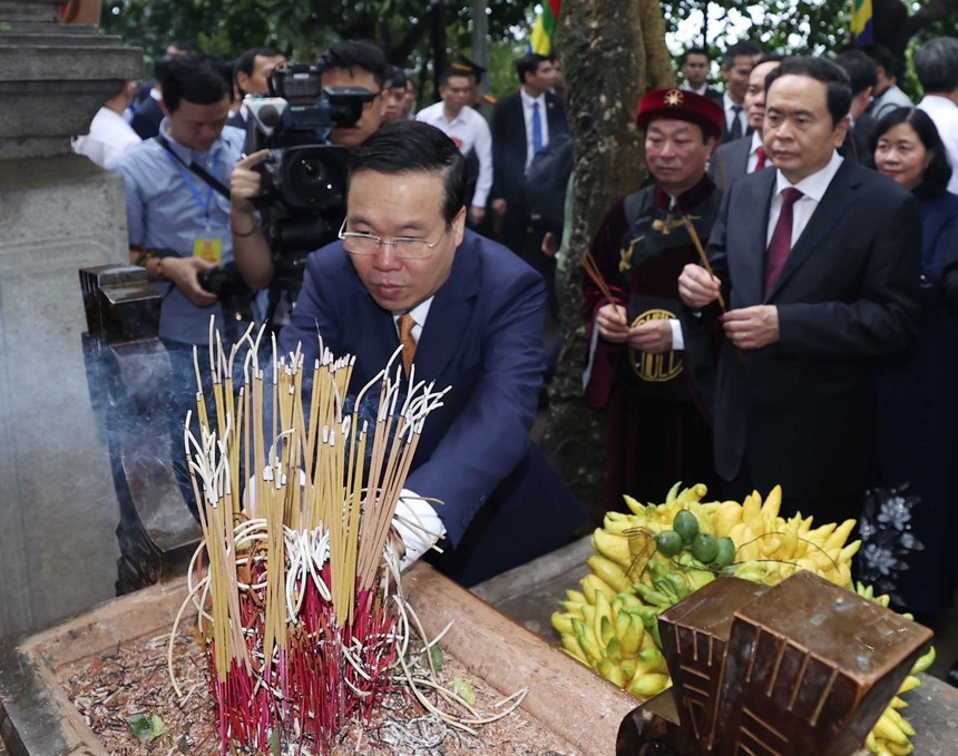 Chủ tịch nước Võ Văn Thưởng dâng hương Giỗ Tổ Hùng Vương năm 2023 - Ảnh 5.