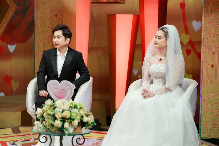 Bằng Cường: Bị vợ kém 12 tuổi nghi ngờ giới tính, ghen tuông vì người lạ nhắn tin   - Ảnh 4.