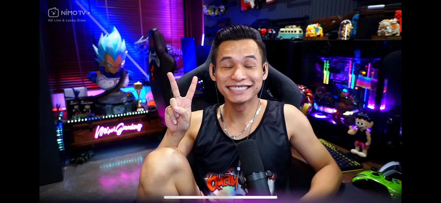 Tiết lộ lương "chỉ 7-8 triệu" nhưng vẫn tậu nhà 7 tầng tại Hà Nội, đi xe Mercedes: Độ Mixi kiếm tiền giỏi cỡ nào? - Ảnh 3.