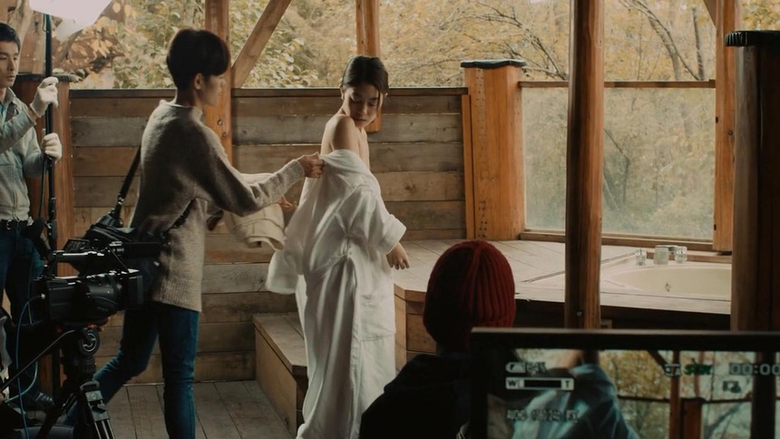 Phim về góc tối ngành JAV đang gây sốt: Nội dung khiến người xem phải nghẹn ngào, độ nóng đến 'The glory' cũng phải 'chào thua' - Ảnh 2.