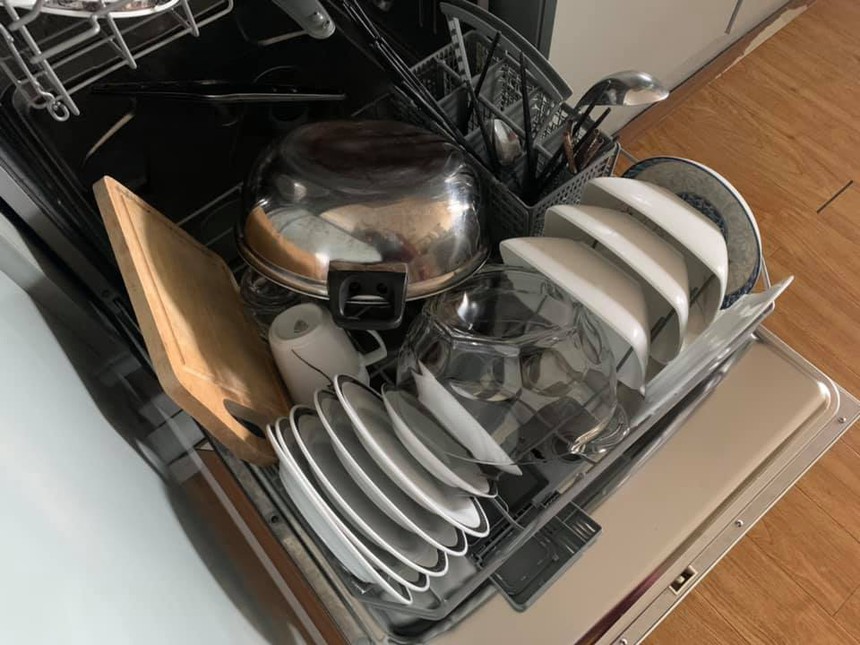 Ít ai biết máy rửa bát có thể tăng sức chứa tối đa bằng những cách đơn giản này - Ảnh 2. Ít ai biết máy rửa bát có thể tăng sức chứa tối đa bằng những cách đơn giản này - Ảnh 2.