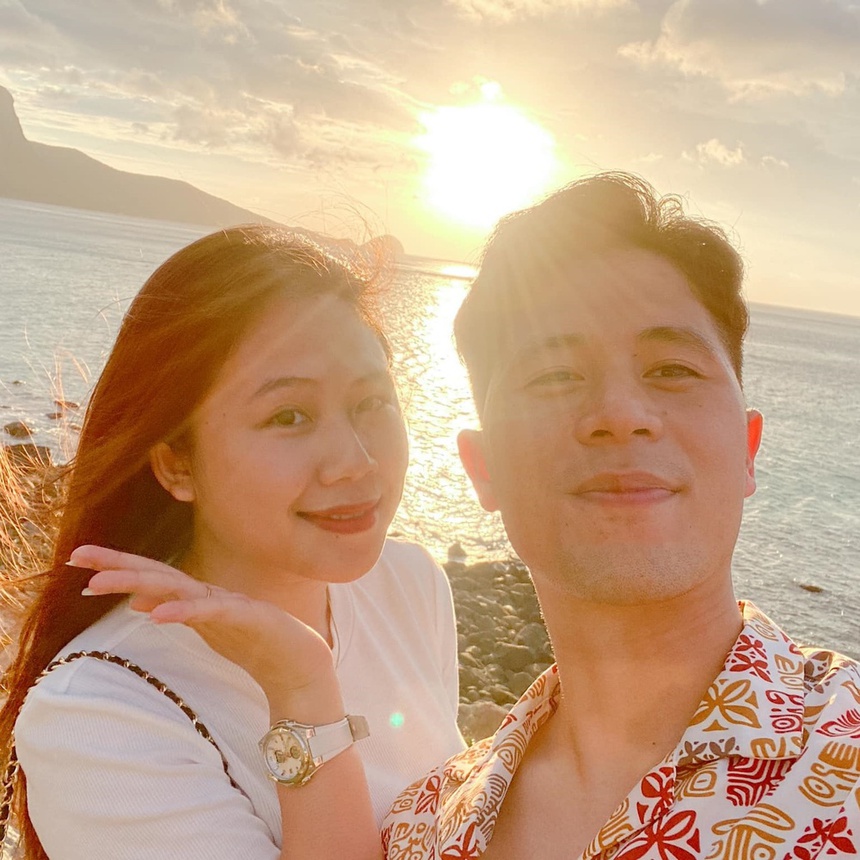 Đình Trọng đăng ảnh khoe con, đồng đội vào khen 'đẹp trai hơn bố' - Ảnh 4. Đình Trọng đăng ảnh khoe con, đồng đội vào khen 'đẹp trai hơn bố' - Ảnh 4.