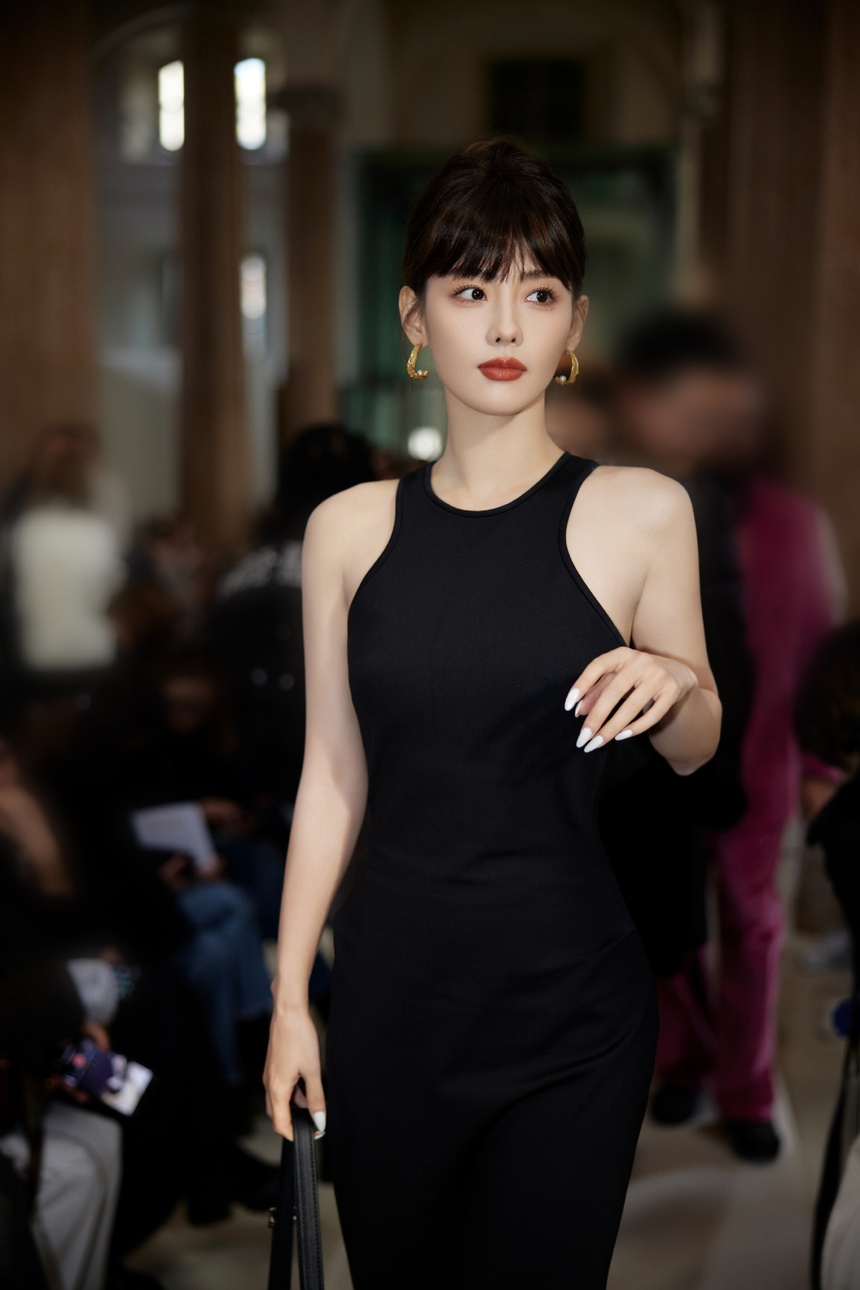 Chi Pu 'đụng' dàn sao đình đám Trung Quốc: Hết Huỳnh Hiểu Minh đến mỹ nhân Bên nhau trọn đời, còn một cựu idol SM! - Ảnh 5. Chi Pu 'đụng' dàn sao đình đám Trung Quốc: Hết Huỳnh Hiểu Minh đến mỹ nhân Bên nhau trọn đời, còn một cựu idol SM! - Ảnh 5.