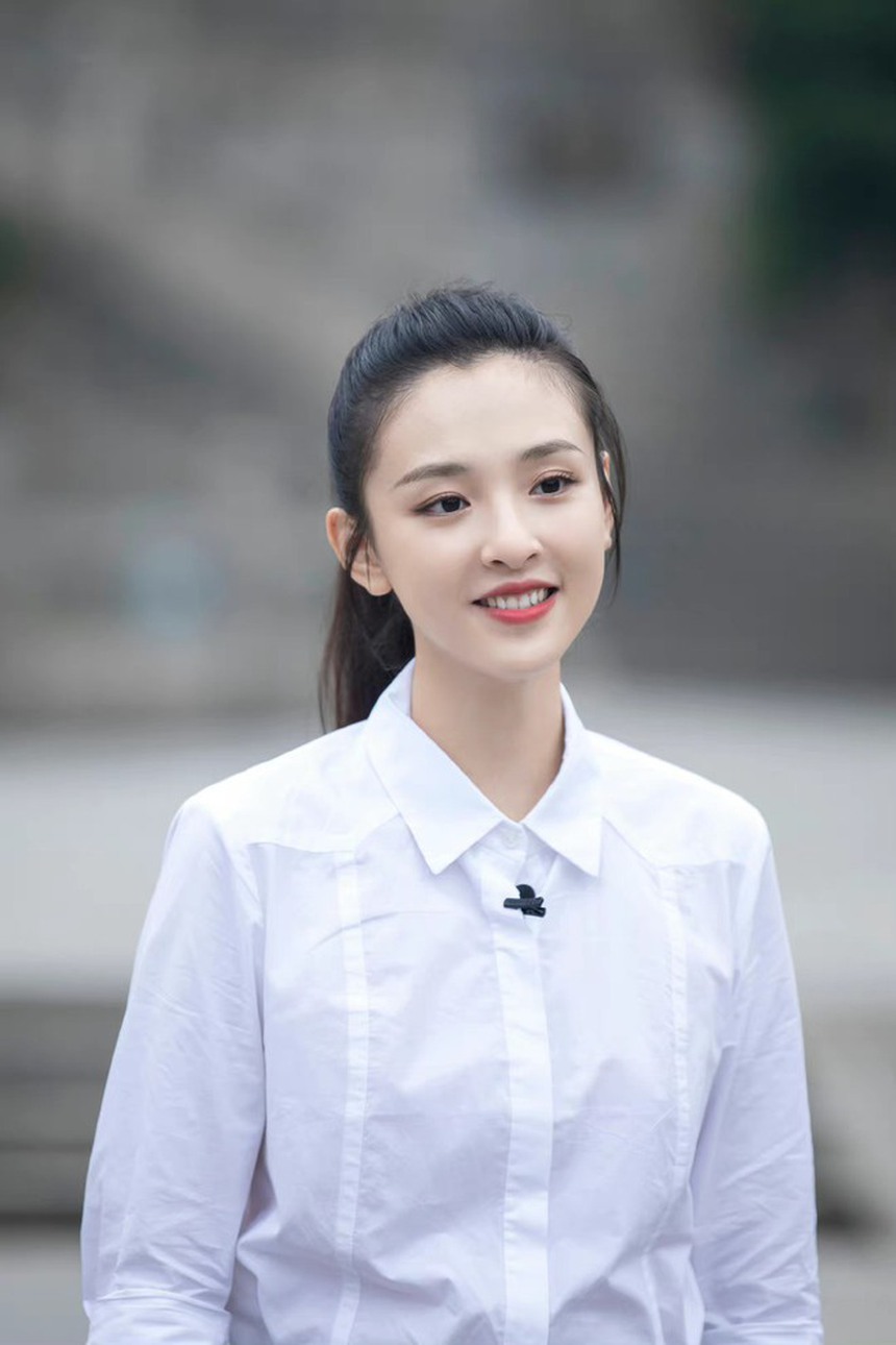 Chi Pu 'đụng' dàn sao đình đám Trung Quốc: Hết Huỳnh Hiểu Minh đến mỹ nhân Bên nhau trọn đời, còn một cựu idol SM! - Ảnh 6. Chi Pu 'đụng' dàn sao đình đám Trung Quốc: Hết Huỳnh Hiểu Minh đến mỹ nhân Bên nhau trọn đời, còn một cựu idol SM! - Ảnh 6.