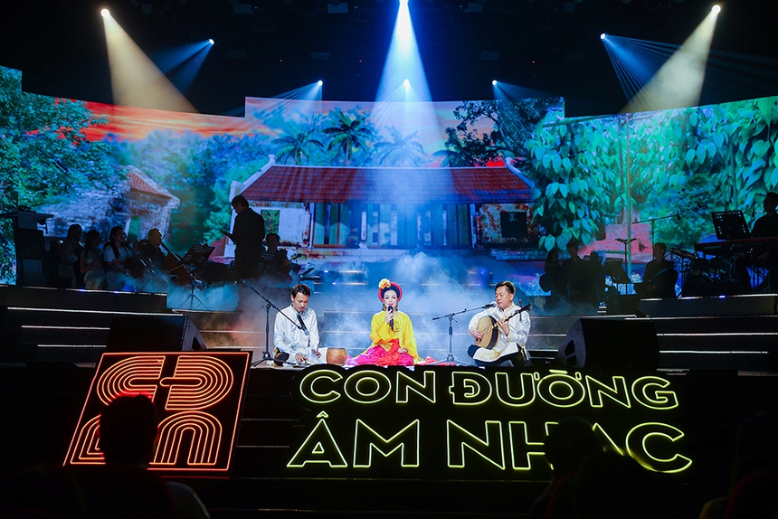 Tiệc âm nhạc đầy màu sắc trên 'Con đường âm nhạc' của ca sĩ Tân Nhàn - Ảnh 3.