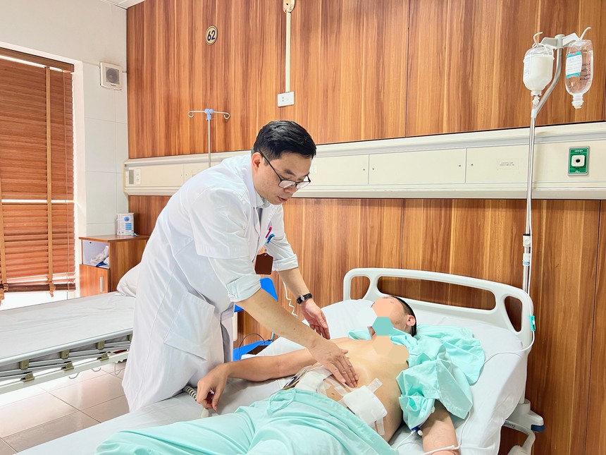 Thói quen dùng tăm gây thủng ruột nhiều người Việt đang mắc - Ảnh 1.