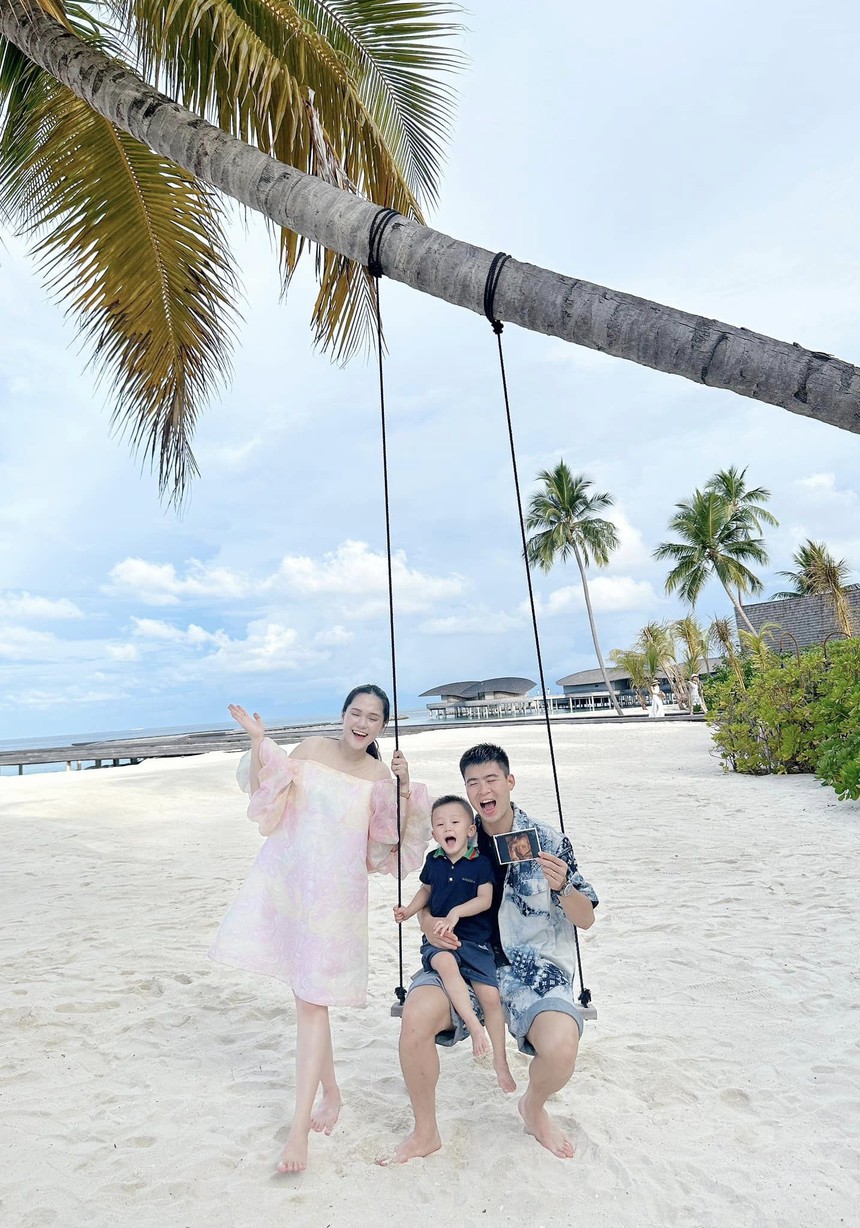 Không còn là tin đồn, Duy Mạnh vui mừng báo tin vợ mang bầu lần 2 khi đang đi du lịch sang chảnh - Ảnh 4.