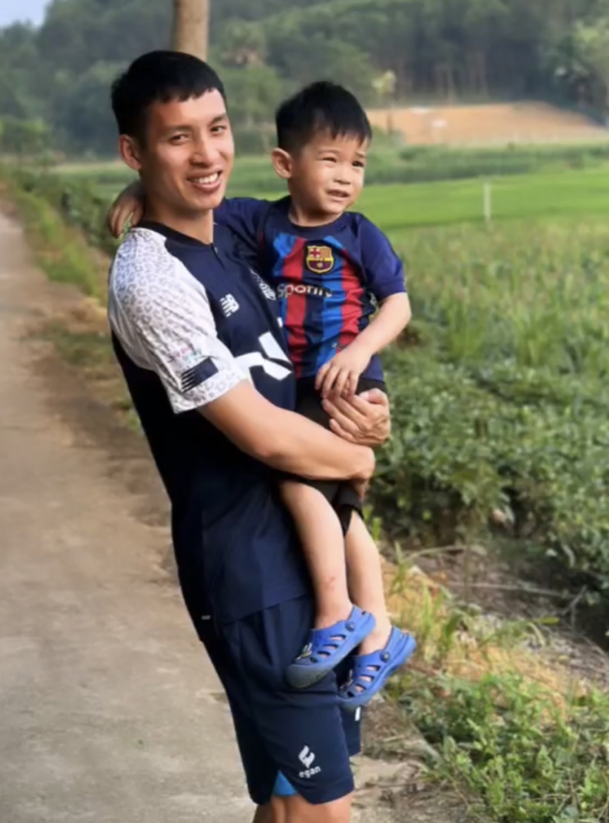 Duy Mạnh 'chịu chơi' nghỉ dưỡng ở thiên dường du lịch châu Á khiến Văn Đức phải thốt lên 'đúng là nhà giàu tiêu tiền' - Ảnh 6.